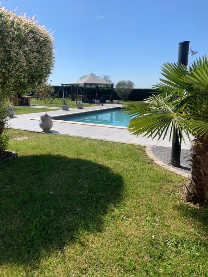 Studio Independant Avec Piscine Et Jardin L'Abergement-Sainte-Colombe Esterno foto