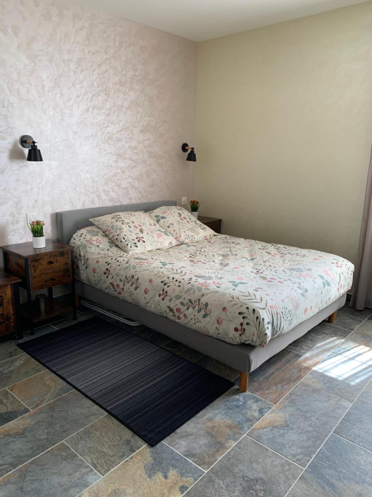 Studio Independant Avec Piscine Et Jardin L'Abergement-Sainte-Colombe Esterno foto
